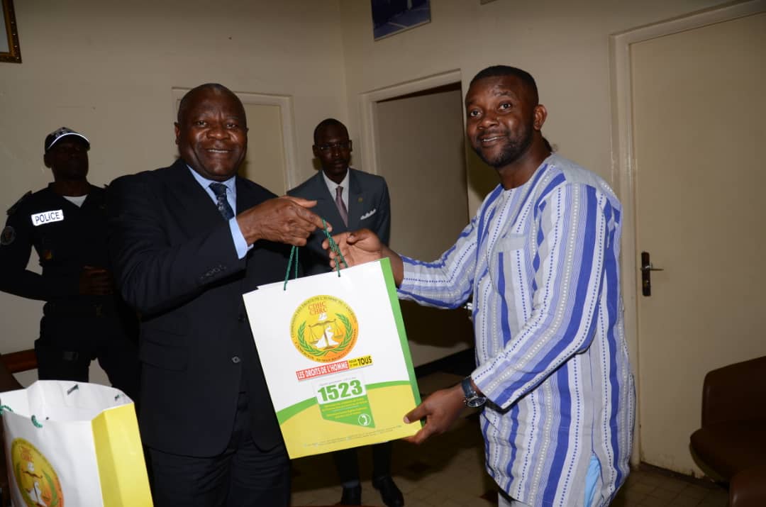 COOPERATION BETWEEN THE CHRC AND OMCT, Prof James Mouangue Kobila grants an audience to Mr Isidore Ngueuleu