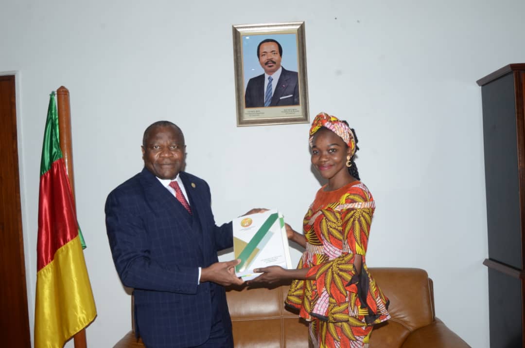 Audience à la CDHC : Le président de la Commission des Droits de l’homme du Cameroun (CDHC) évoque le respect des Droits des étudiants avec les nouveaux responsables de l’Association pour la défense des Droits des étudiants du Cameroun (ADDEC)