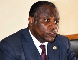 Droit à l’information : la CDHC sonne l’alerte sur les deepfakes et le désordre informationnel au Cameroun